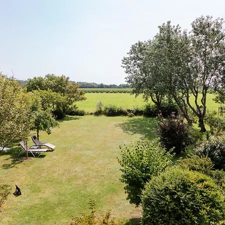 Am Feld Holiday home